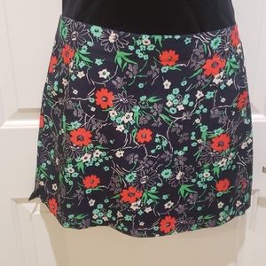 NWOT Super Cute Floral Skort
